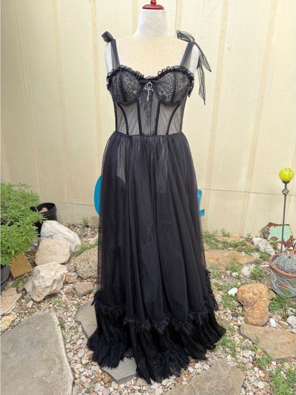 Widow Dolls Kill Dances With Death Sleeveless Lace Gown Dress